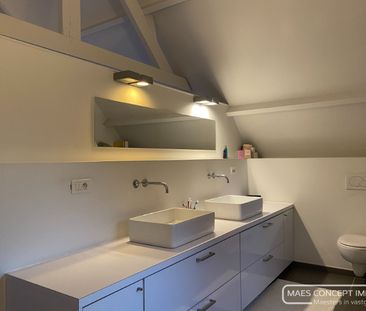 Stijlvol ingericht appartement te huur nabij centrum Anzegem - Photo 4