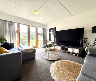 3 Bedroom Flat in Karori - Photo 1