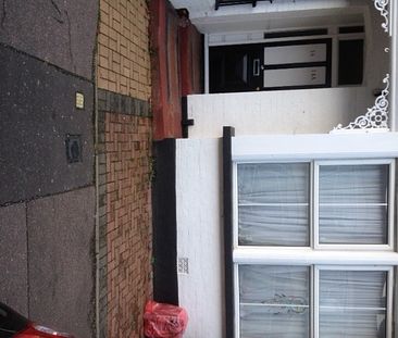 2 bedroom first floor flat to rent, Southend on Sea - Photo 3