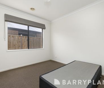 Spacious Family Home in Prime Location - Photo 5