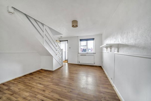 2 bedroom house to rent - Photo 1