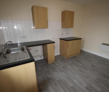 Chapel Ash, Wolverhampton, Wolverhampton, WV3 - Photo 1