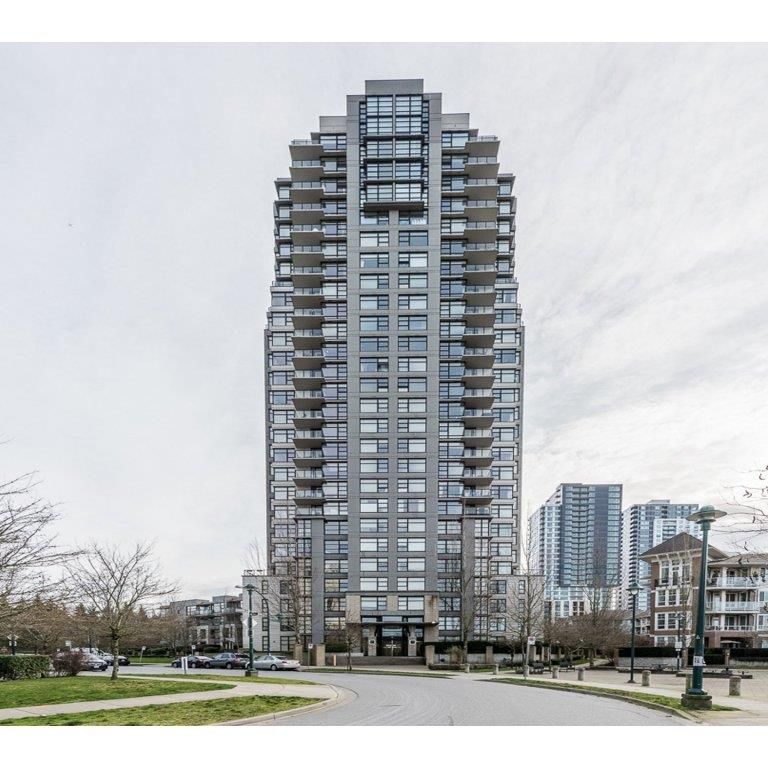 Gorgeous 1 bdrm+den furnished Condo with 3 Balconies (Vancouver East) - Photo 1