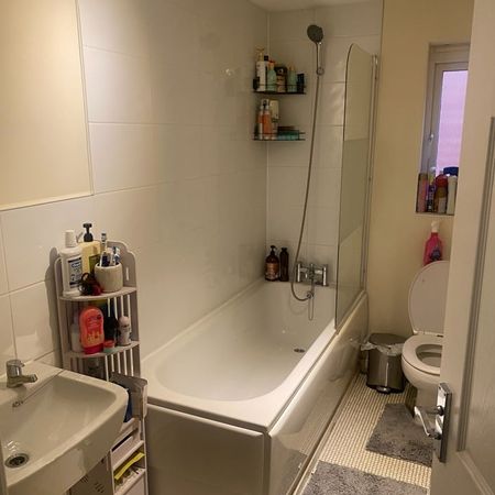 Room in a Shared House, Shortridge Drive, CV6 - Photo 4