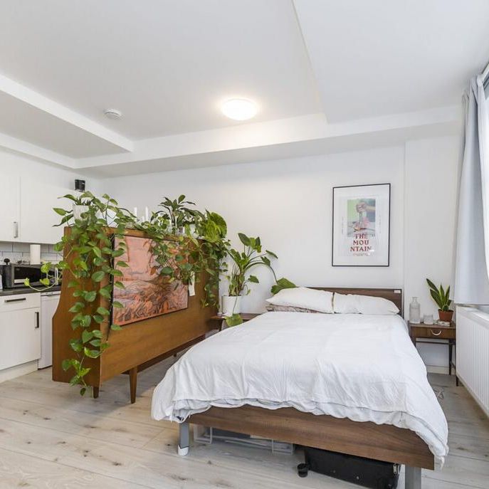 Studio to rent - Photo 1