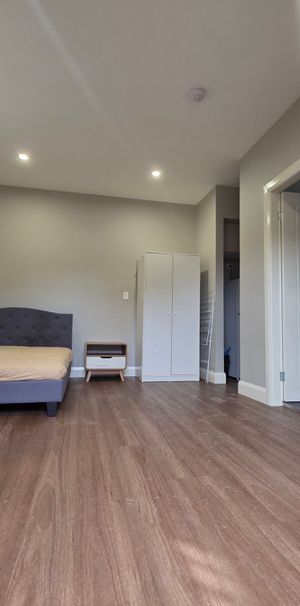 Fully Furnished Studio - Photo 1