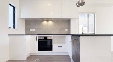 Modern & Stylish + Low-maintenance! - Photo 2