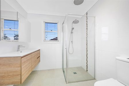 7 Alderson Avenue, North Rocks NSW 2151 - House For Rent | Domain - Photo 5