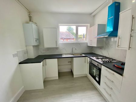 2 Bed Flat, Manton House, CV2 - Photo 5
