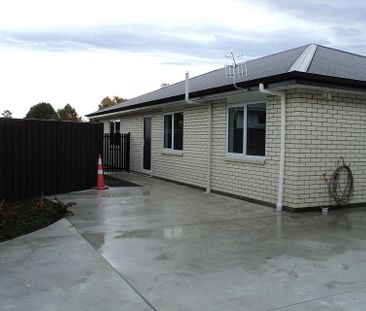 Modern 3BR Home in Saint Leonards! - Photo 4