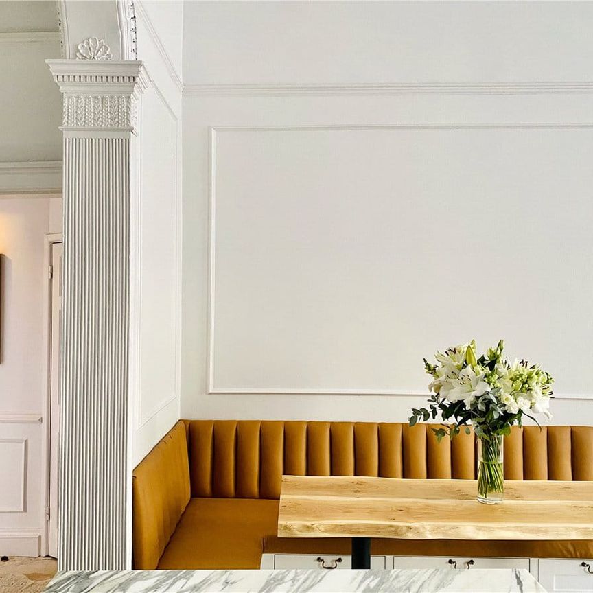 A beautiful newly renovated two bedroom ground floor apartment offered furnished in one of Bath's most popular locations, being just off Laura Place foundation and Great Pulteney Street. - Photo 1