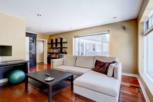 354 Boul. Beaconsfield - Photo 1