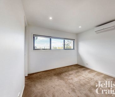 85A David Avenue, Keilor East - Photo 2