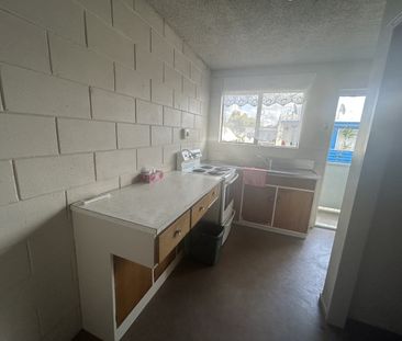 Tidy Unit in Ham East Location - Hamilton East - Photo 2