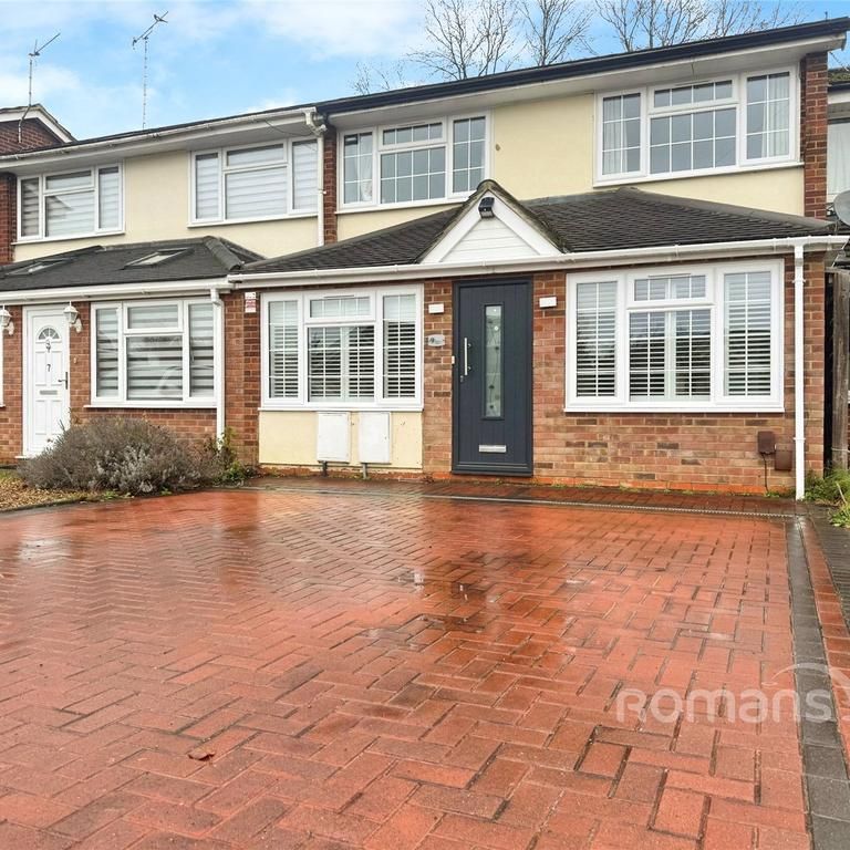 3 bedroom terraced house to rent - Photo 1