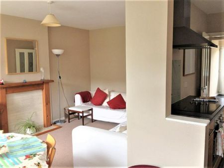 4 bedroom semi-detached house to rent - Photo 4