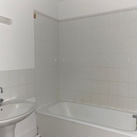 Location - Appartement T3 - 71 m² - Rougemont - Photo 4