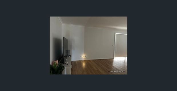 FOUR BEDROOM HOME - LOW MAINTENANCE ! - Photo 1