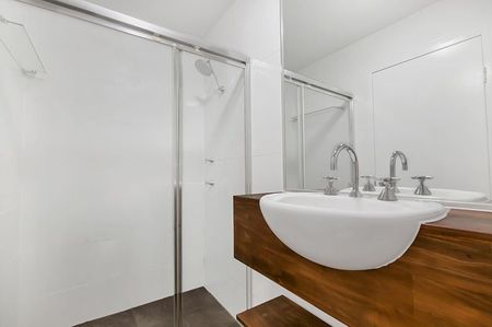 Modern Loft Style Apartment With Large Balcony - Photo 3