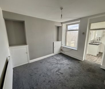 Brynglas Street, Pen-Y-Darren - Photo 6