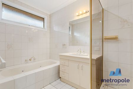 71 Bealiba Road, CAULFIELD SOUTH, VIC - Photo 4