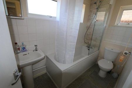 4 bedroom house share to rent - Photo 4