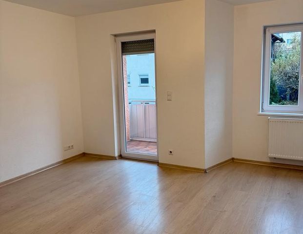 Helle 3-Zimmer-Wohnung mit Balkon und EBK in Geislingen/Steige - Photo 1