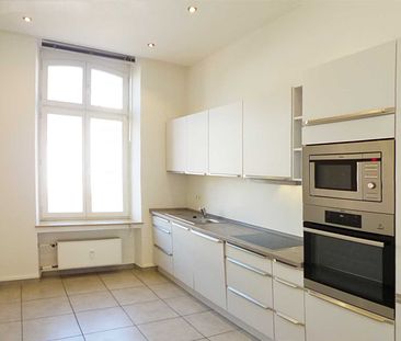 Ideal für eine Familie – Renovierte 4-Zimmer Wohnung mit Einbauküche und TG, Trier-Innenstadt - Foto 1