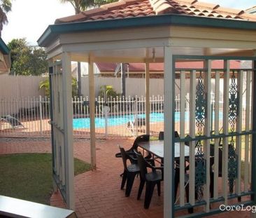 ONE ROOM TO RENT NEAR UNIVERSTY - Photo 4