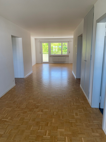 4.5-Zimmerwohnung mit zwei Balkonen im Liebefeld - Photo 2