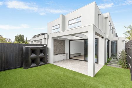 THE FINEST IN LUXURY LIVING - Photo 2
