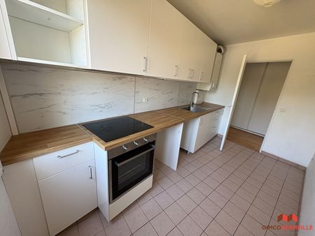 Location Appartement 3 pièces 70m² - Photo 4