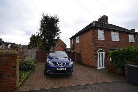 3 bed Semi-Detached House for Rent - Photo 4