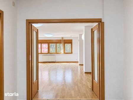 Apartament 5 camere | Aviatorilor | 3 Bai | Parcare | - Photo 3