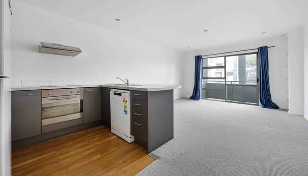 Apartment in the heart of Eden Terrace - Photo 1