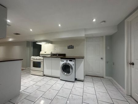 For Lease - 713 Sunnypoint Drive Unit# Lower Level, Newmarket, Ontario - Photo 3