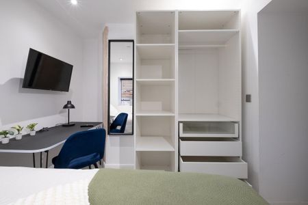 2 bedroom flat to rent - Photo 5