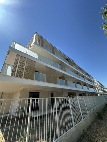 location Appartement T2 DE 44.5m² À ELANCOURT - Photo 4