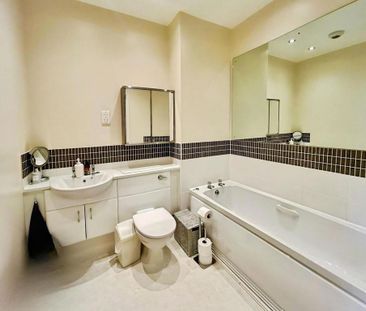 2 bedroom flat to rent - Photo 4