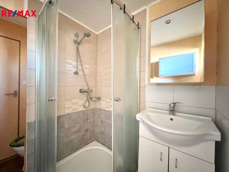 Pronájem bytu 2+1 v osobním vlastnictví 60 m², Chomutov - Fotografie 3