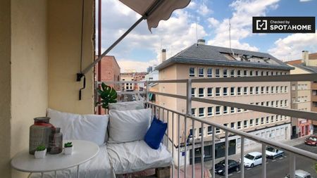 4 room luxury Flat for rent in Madrid, Autonomous Region of Madrid - Photo 3