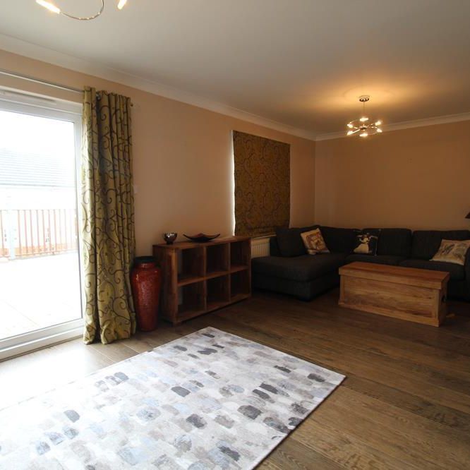 4 bedroom terraced house to rent - Photo 1