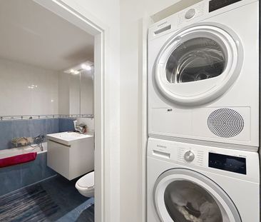 3 ½ PIÈCES - Avec une terrasse ! - Photo 2