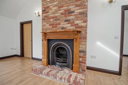 1 Bedroom House to let - Photo 4