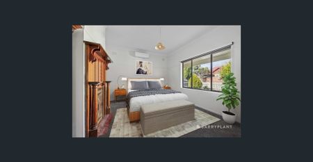 Spacious Family Home! - Photo 2