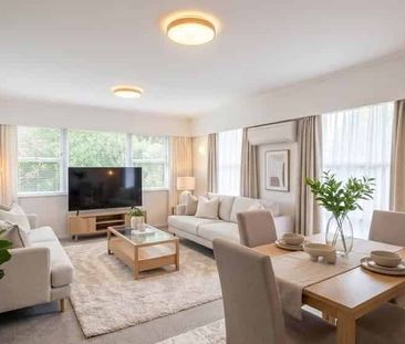 Cosy, Sunny & Close to Town! - Photo 1