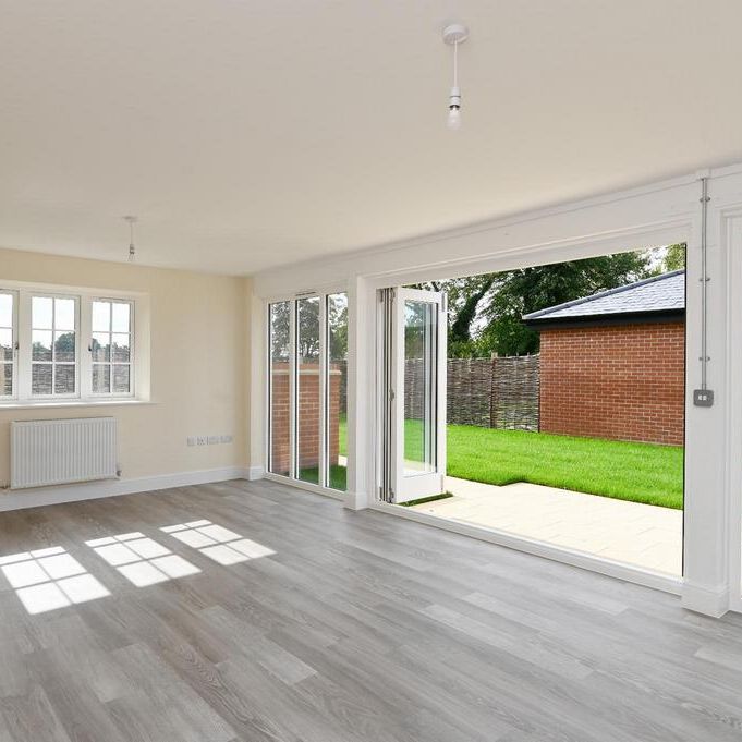 3 bedroom barn conversion to rent - Photo 1