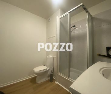 CHARMANT STUDIO RENOVE DE 30M² A LOUER SUR CHERBOURG EN HYPER CENTR... - Photo 3