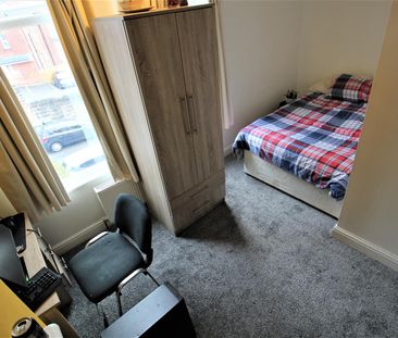 4 bedroom terraced house to rent - Photo 5