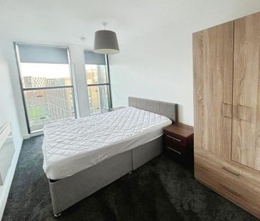 3 bedroom flat to rent - Photo 1